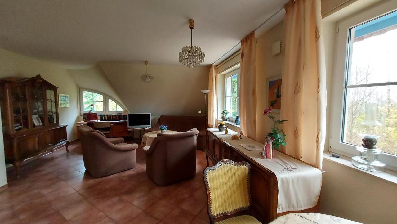 Ferienwohnung Im Uhlenhuus Wiek auf Rügen Exterior foto